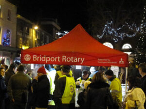 RotaryLateNightShopping christmas festivities in bridport
