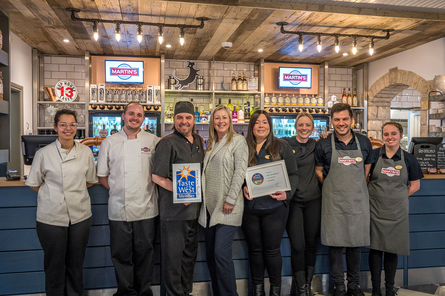 Martin's Bar & Restaurant