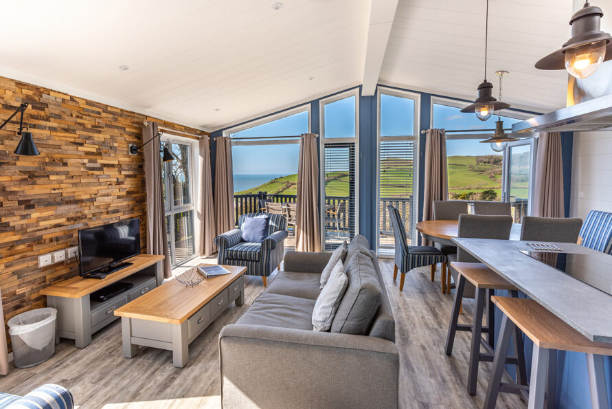 £100,000 raised for the Jurassic Coast Trust WDLH